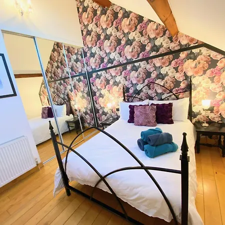 La Grange Saillant Nectaire Holiday home *